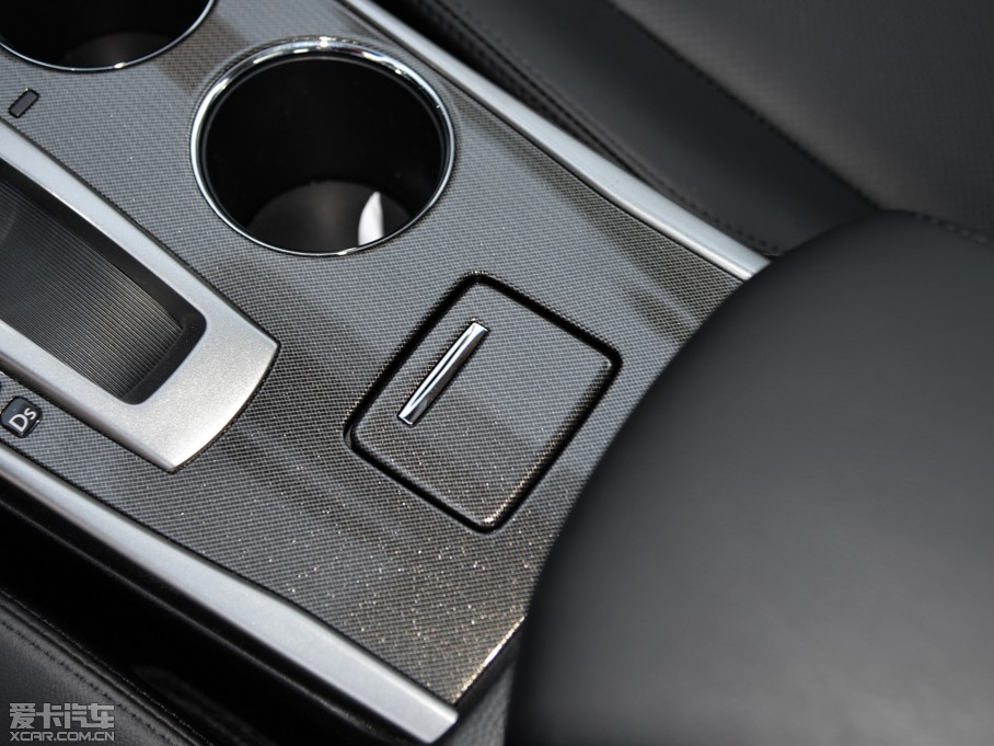 2015[ 2.0L XL Upper WڿƼ