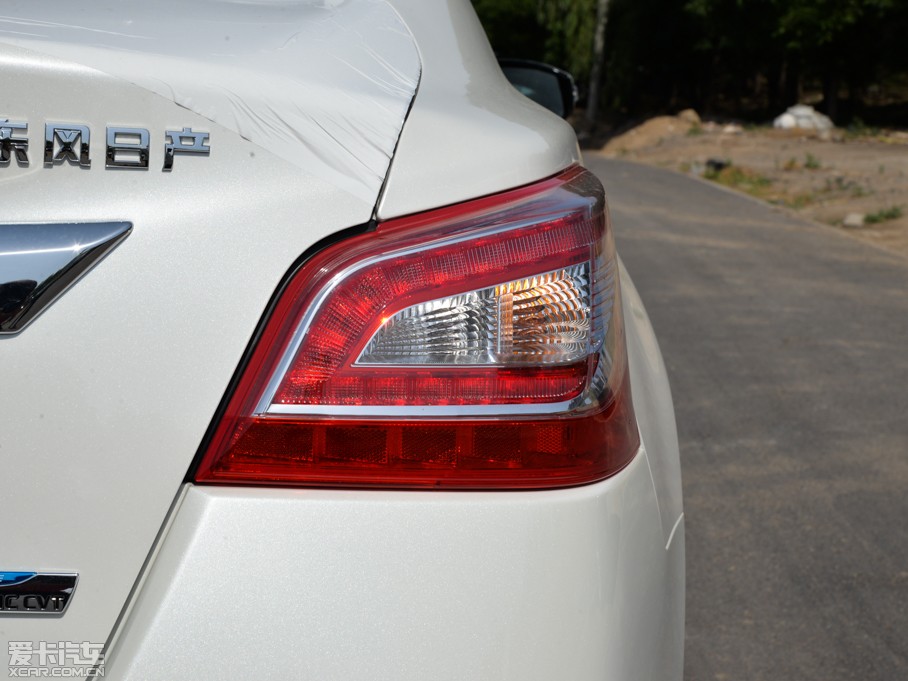 2015[ 2.0L XL Upper WڿƼ