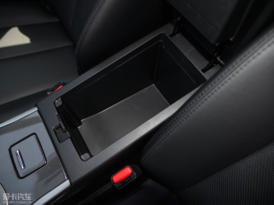 2015[ 2.0L XL Upper WڿƼ