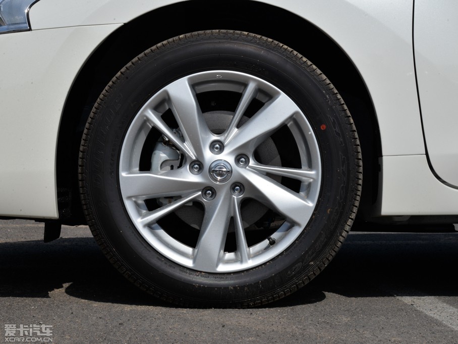 2015[ 2.0L XL Upper WڿƼ