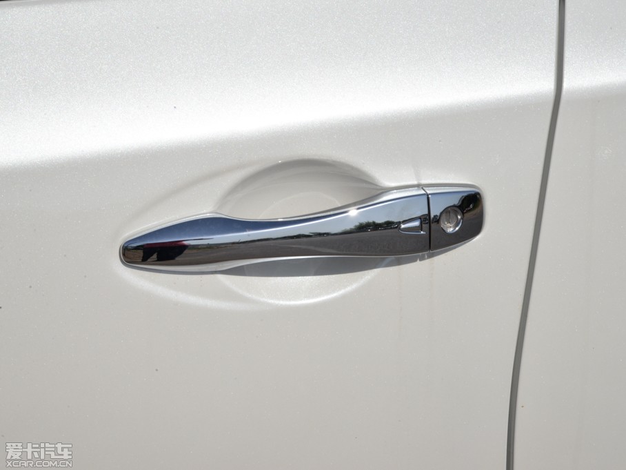 2015[ 2.0L XL Upper WڿƼ