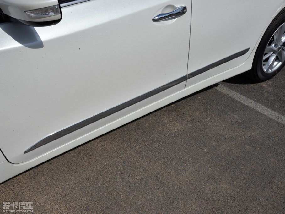 2015[ 2.0L XL Upper WڿƼ