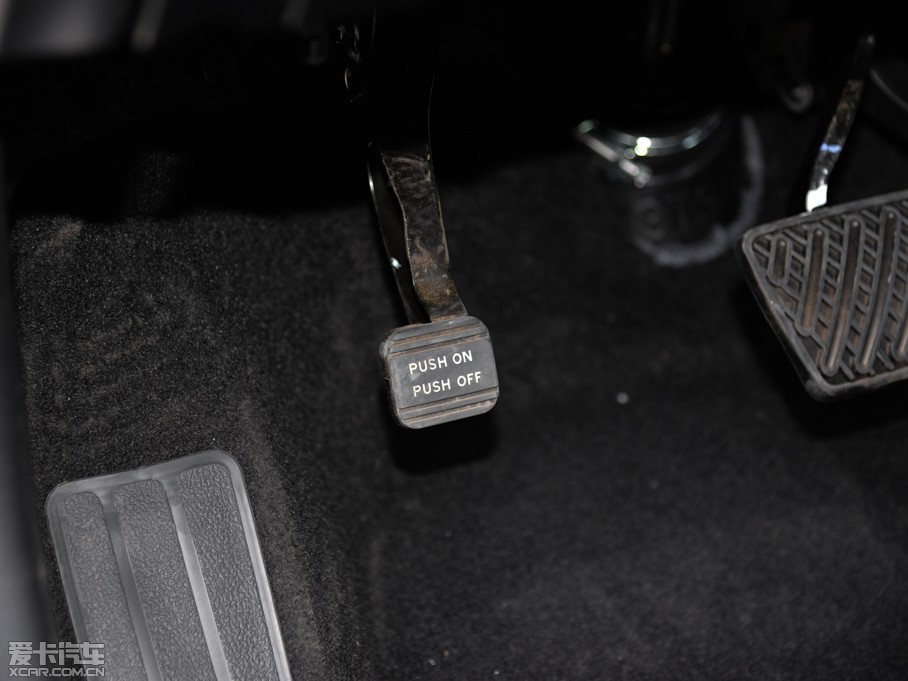 2015[ 2.0L XL Upper WڿƼ