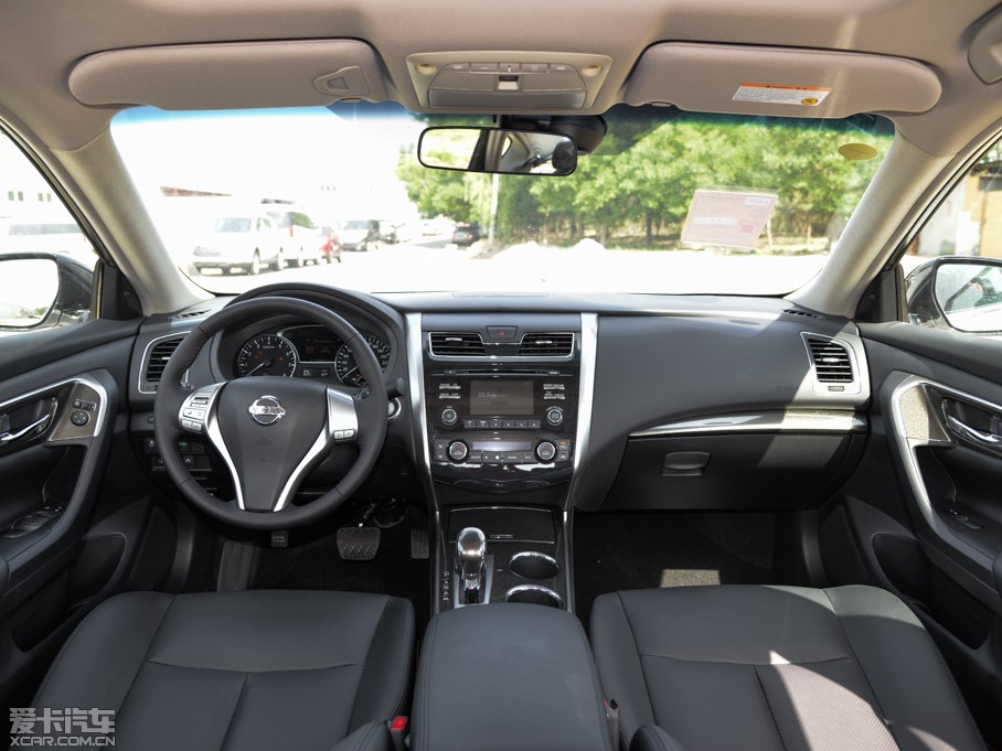 2015[ 2.0L XL Upper WڿƼ