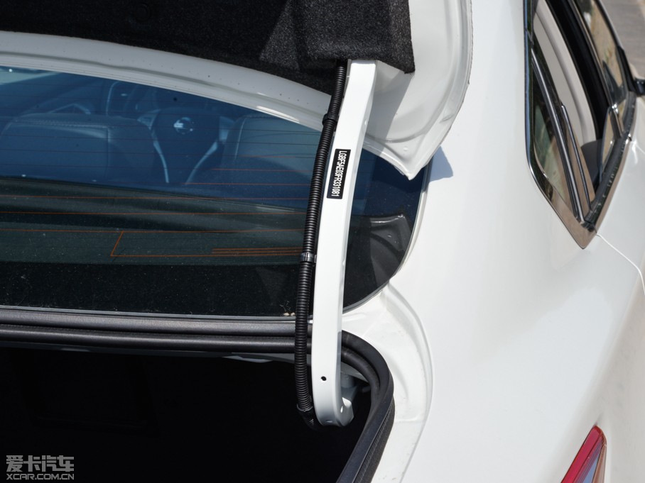 2015[ 2.0L XL Upper WڿƼ