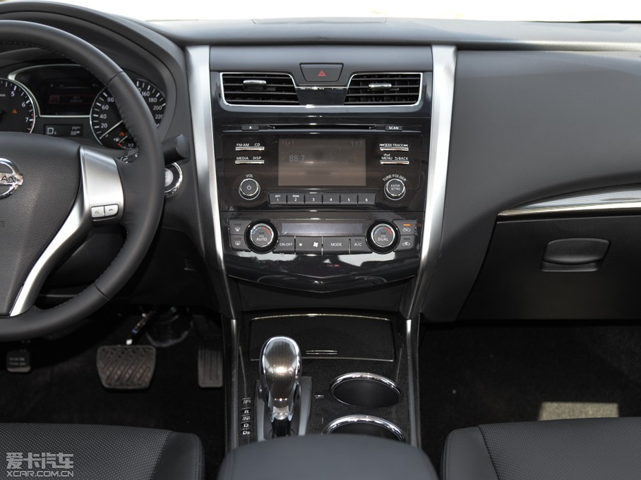 2015[ 2.0L XL Upper WڿƼ