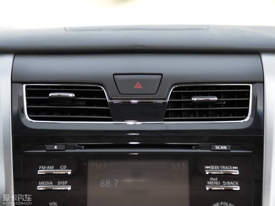 2015[ 2.0L XL Upper WڿƼ