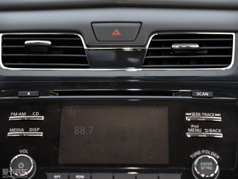 2015[ 2.0L XL Upper WڿƼ