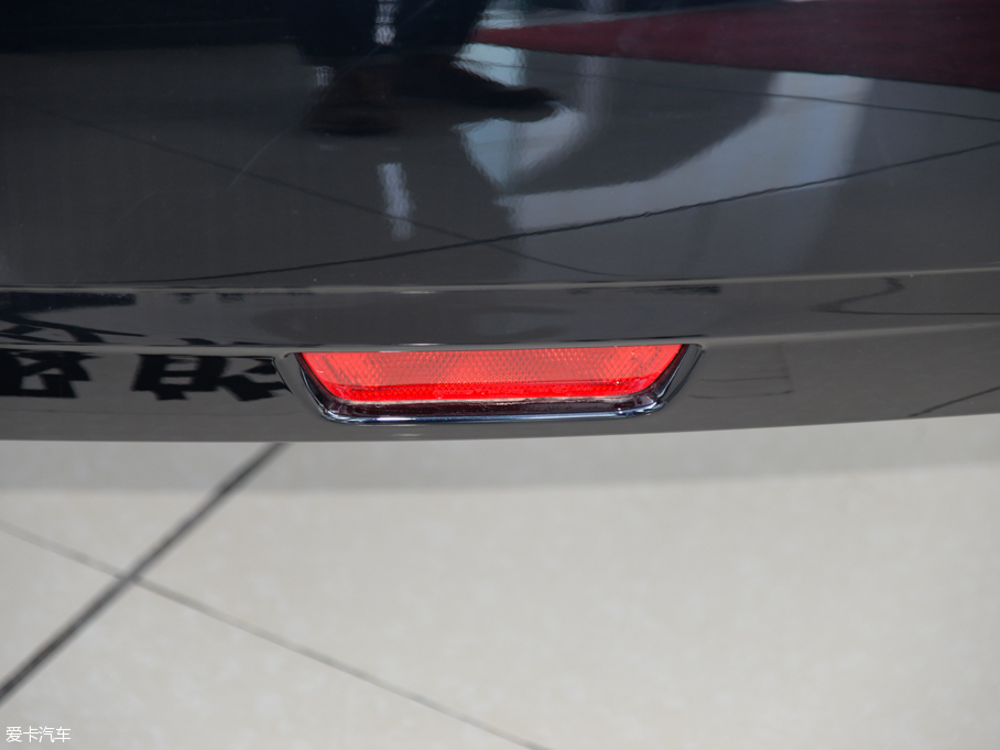 2015[ 2.5L XL Upper WڿƼ