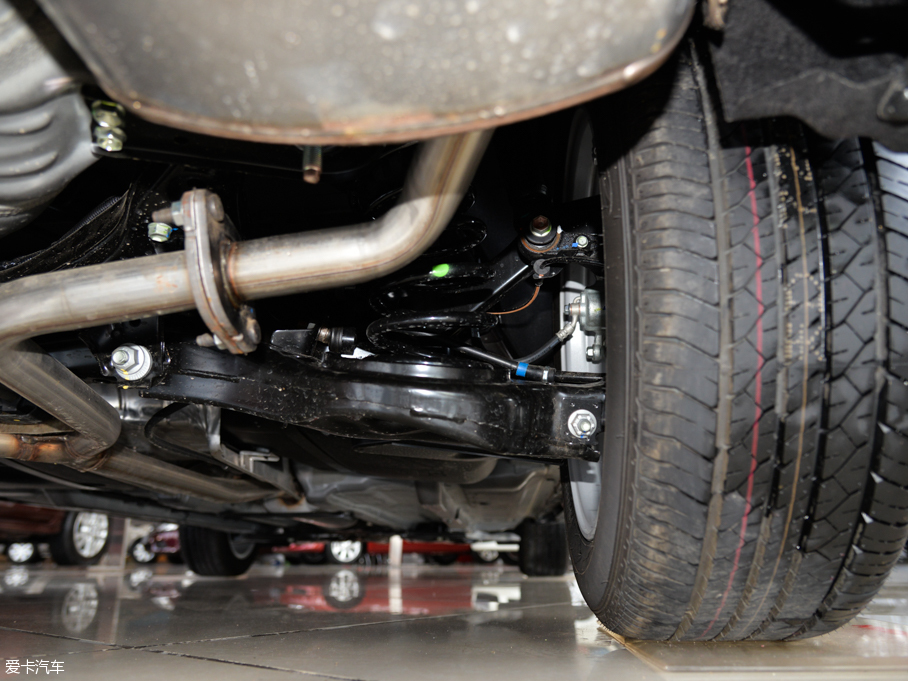 2015[ 2.5L XL Upper WڿƼ