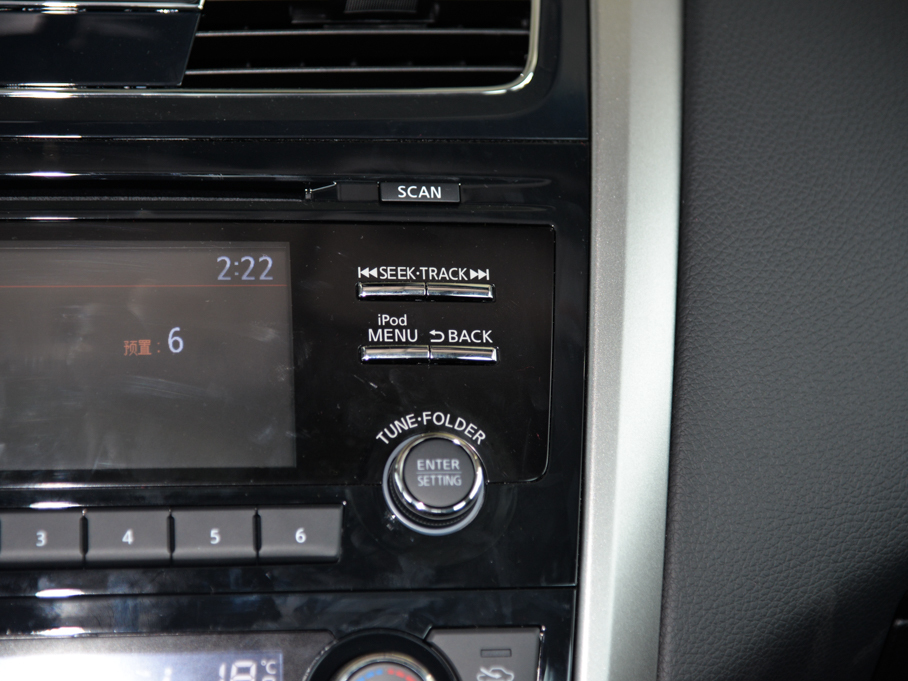 2015[ 2.5L XL Upper WڿƼ