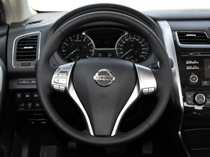 東風日產2015款天籟