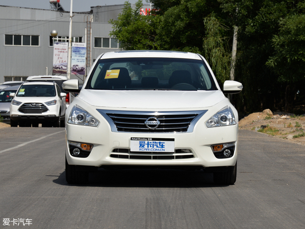 東風日產2015款天籟