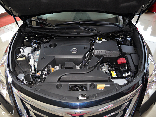 東風日產2015款天籟
