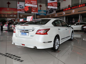 20152.0L XL- Sporty W\(yn)(dng) w^