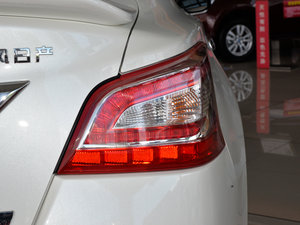 20152.0L XL- Sporty W\Ӱ β