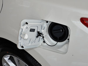 20152.0L XL- Sporty W\Ӱ w