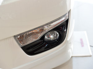 20152.0L XL- Sporty W\Ӱ ǰF