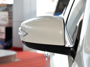 20152.0L XL- Sporty W\Ӱ ^