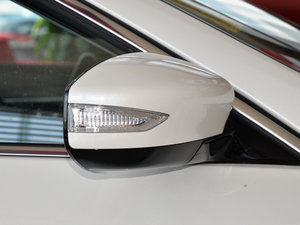 20152.0L XL- Sporty W\Ӱ ^