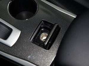 20152.0L XL- Sporty W\Ӱ g