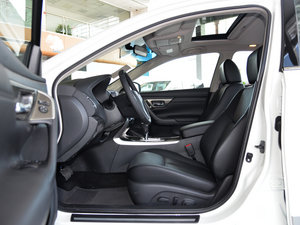 20152.0L XL- Sporty W\Ӱ ǰſg