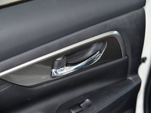 20152.0L XL- Sporty W\Ӱ g