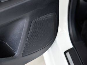 20152.0L XL- Sporty W\Ӱ g