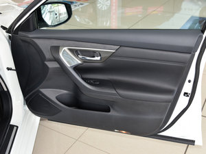 20152.0L XL- Sporty W\Ӱ g