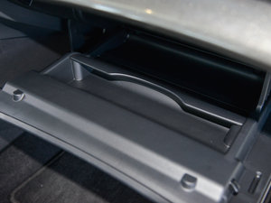 20152.0L XL- Sporty W\Ӱ g