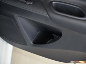 20152.0L XL- Sporty W\Ӱ g