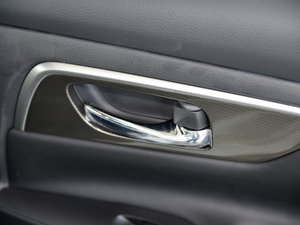 20152.0L XL- Sporty W\Ӱ g