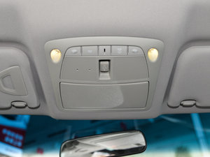 20152.0L XL- Sporty W\Ӱ g