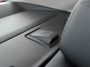 20152.0L XL- Sporty W\Ӱ g