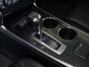 20152.0L XL- Sporty W\(yn)(dng) QU