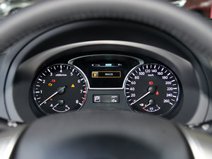 20152.0L XL- Sporty W\Ӱ x