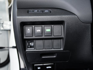 20152.0L XL- Sporty W\Ӱ п؅^(q)