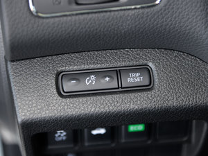 20152.0L XL- Sporty W\Ӱ п؅^(q)