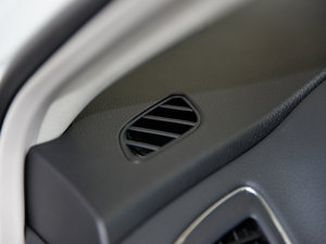 20152.0L XL- Sporty W\Ӱ п؅^(q)