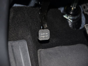 20152.0L XL- Sporty W\(yn)(dng) v܇(ch)Ƅ(dng)