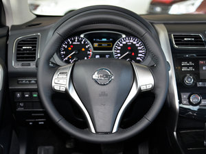 20152.0L XL- Sporty W\Ӱ P