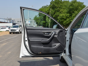 20152.0L XL Upper WڿƼ {λ܇T