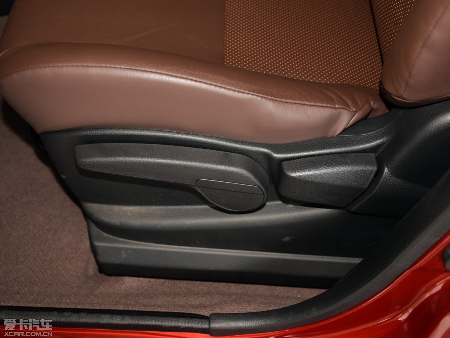 2015P J 1.6XV CVTῧ