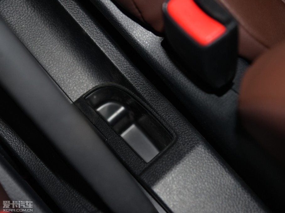 2015P J 1.6XV CVTῧ