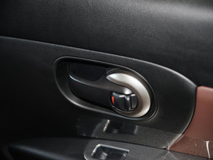 2015J 1.6XV CVTῧ g