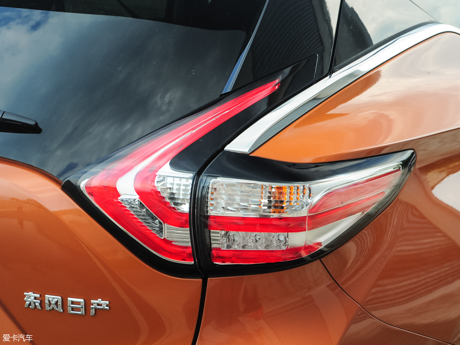 2015����mHEV 2.5 S/C HEV XV ���(q��)��Ş��