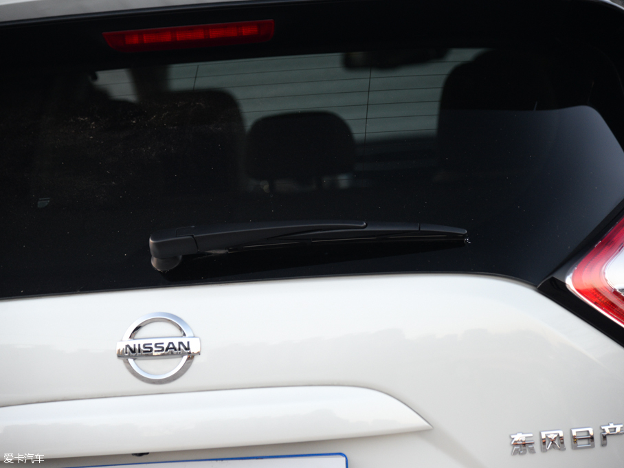 2015mHEV 2.5 S/C HEV XV (q)Ş