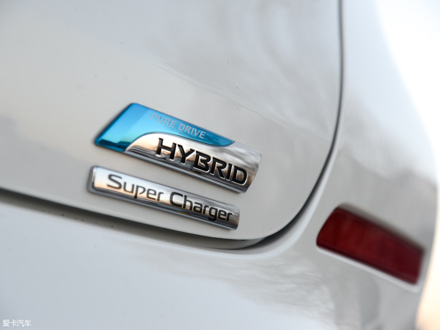 2015����mHEV 2.5 S/C HEV XV ���(q��)��Ş��