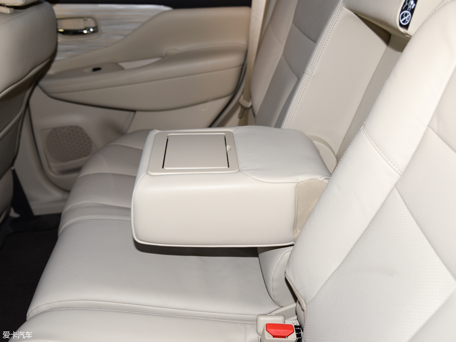 2015mHEV 2.5 S/C HEV XV (q)Ş