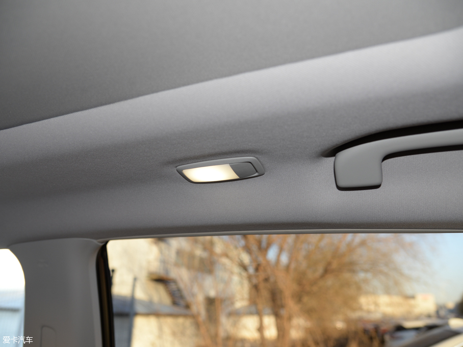 2015mHEV 2.5 S/C HEV XV (q)Ş